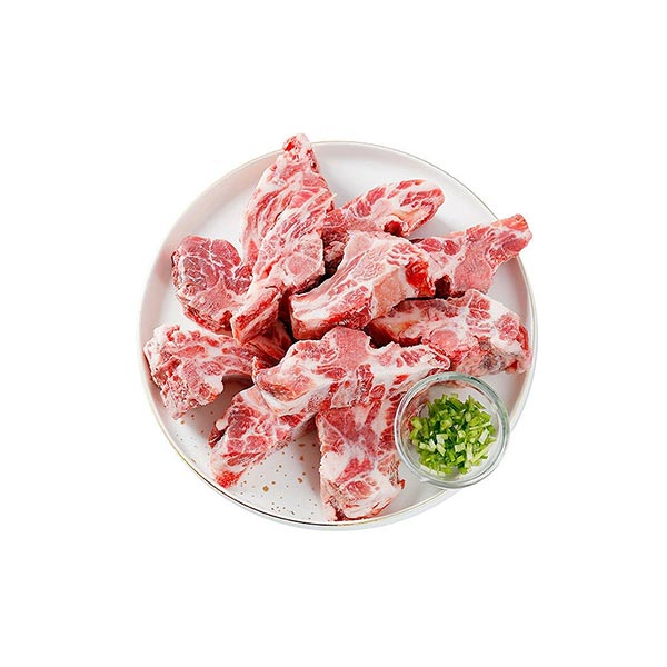 Pork neck bone cut pieces