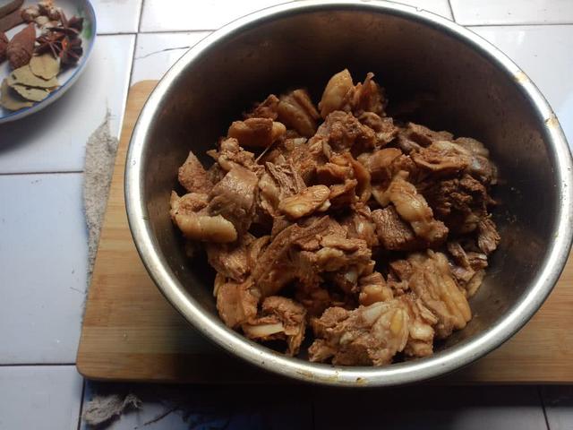 The authentic recipe of braised mutton at home (you can learn this test of braised mutton) (6)