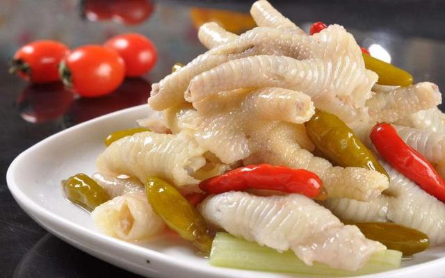 Home-style recipe of pickled pepper chicken feet (super delicious pickled pepper chicken feet recipe) (3)