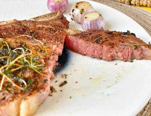 A complete recipe for frying steak (a home-style recipe for frying steak with the simplest ingredien