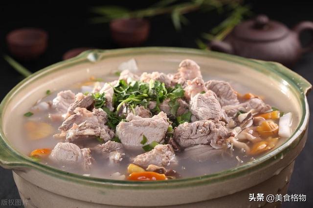 How to make clear mutton soup (you can also stew white, thick and fragrant mutton soup at home) (1)