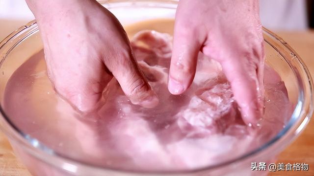How to make clear mutton soup (you can also stew white, thick and fragrant mutton soup at home) (4)