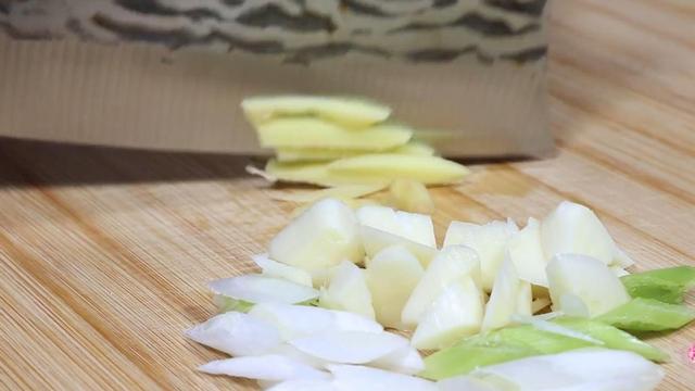 Homemade recipe for stir-fried cowpeas (how to make delicious cowpeas) (2)